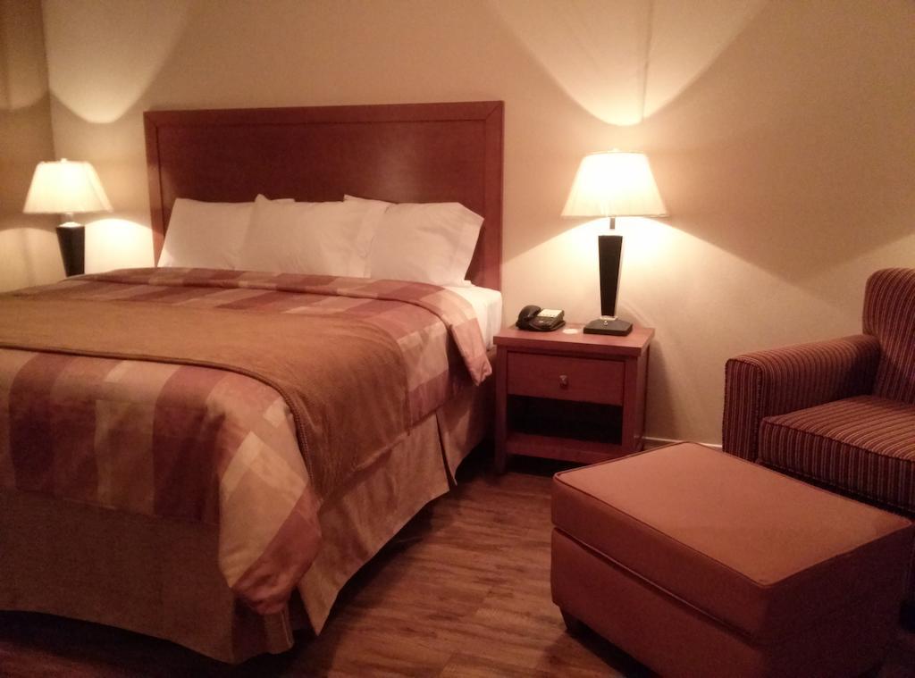 Fieldhouse Inn & Conference Center Kenedy Zimmer foto